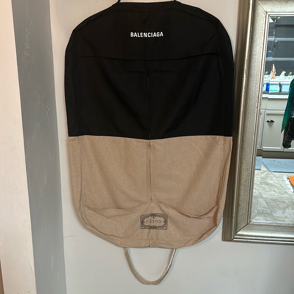 GARMENT BAG ALERT 🚨🚨🚨🚨BALENCIAGA + GUCCI OMG !!!!!!! - Picture 3 of 14